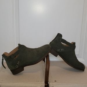 Skechers Air Cooled Memory Foam Booties Olive